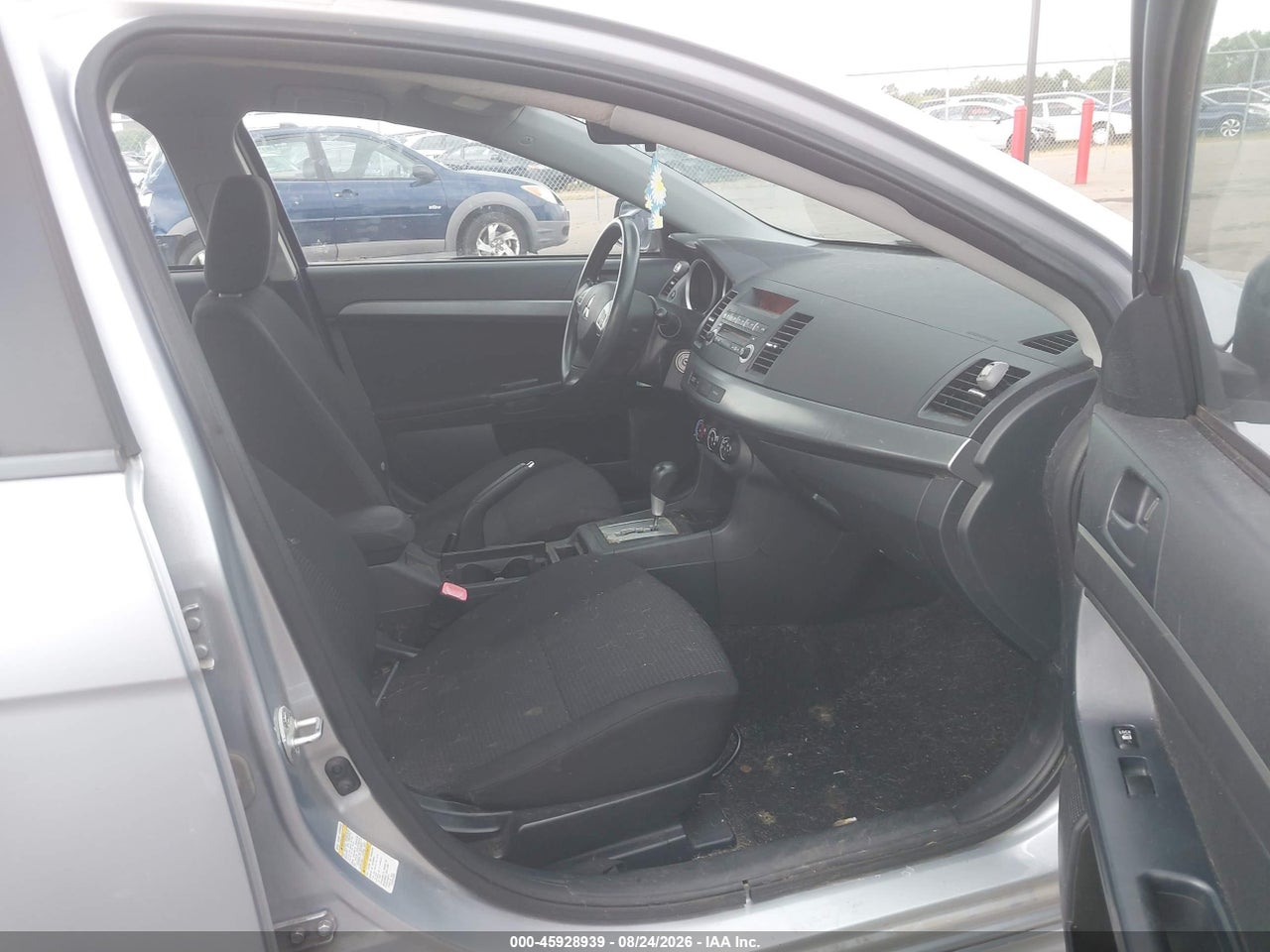 2011 MITSUBISHI LANCER ES · 5/11