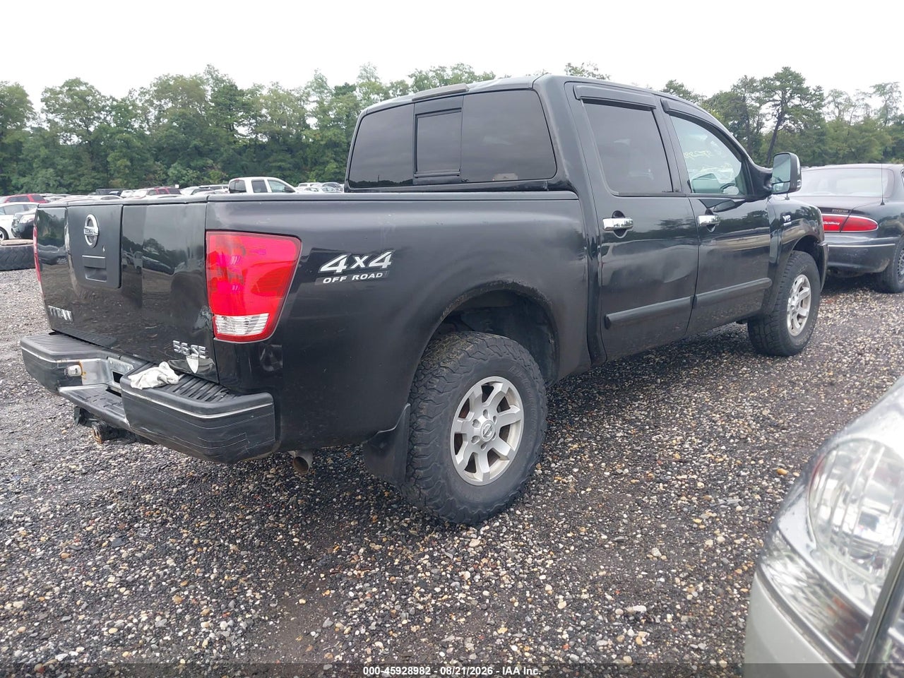 2004 NISSAN TITAN SE · 4/11