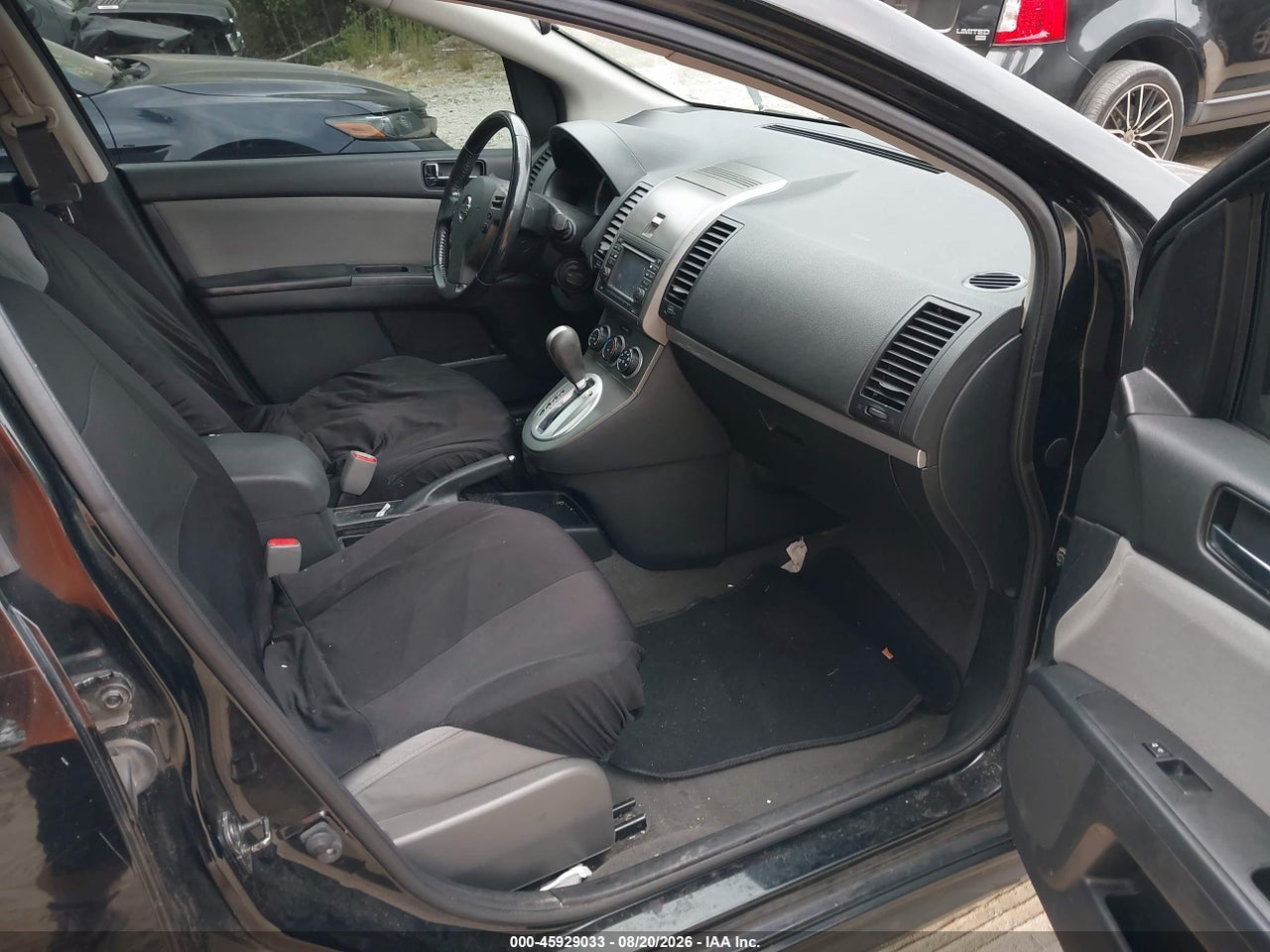 2012 NISSAN SENTRA 2.0 SR · 5/11