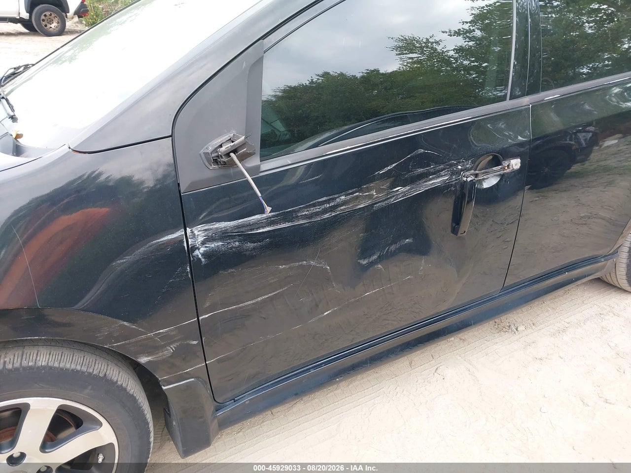 2012 NISSAN SENTRA 2.0 SR · 6/11