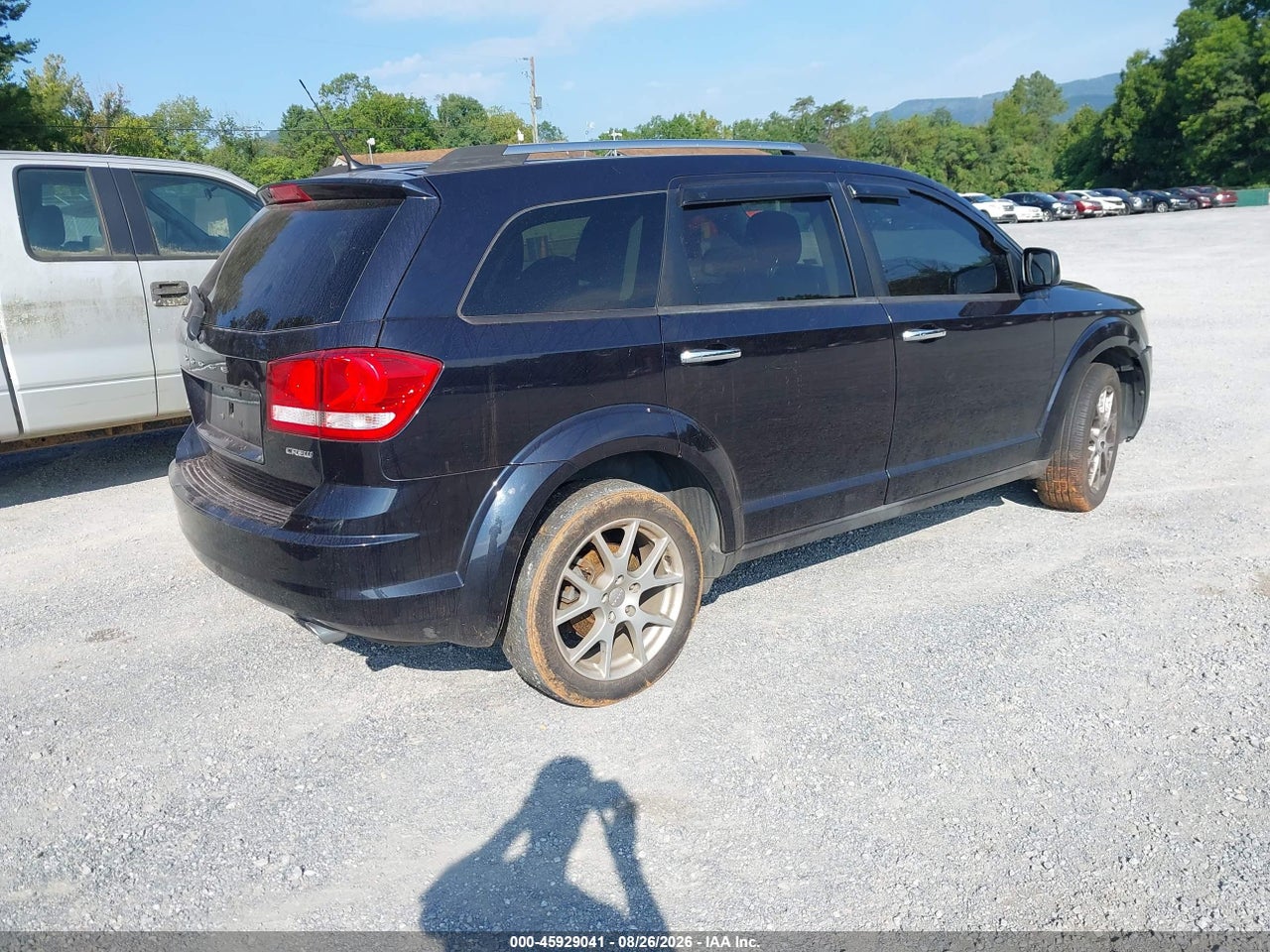 2011 DODGE JOURNEY CREW · 4/11
