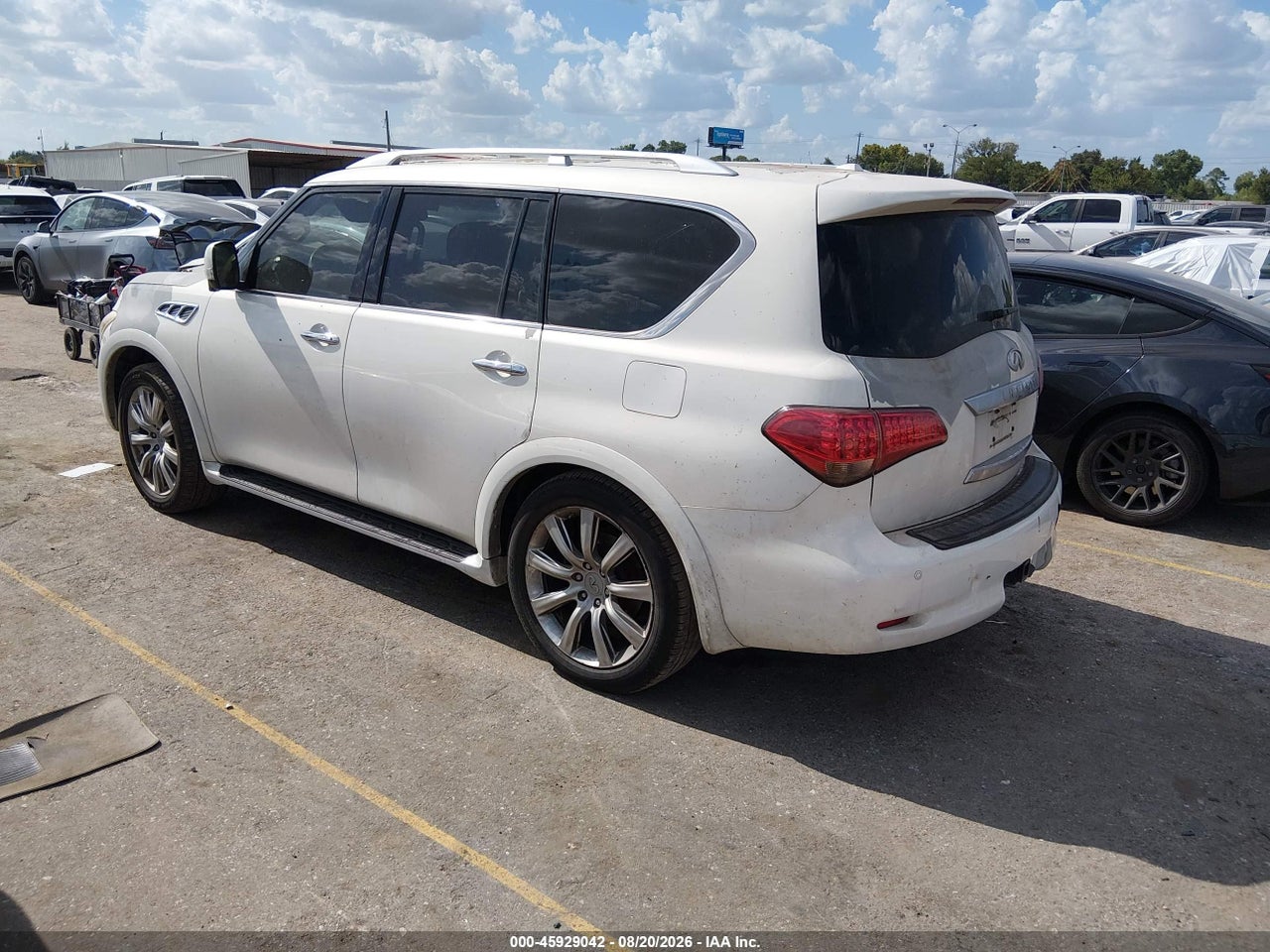 2013 INFINITI QX56 · 3/11