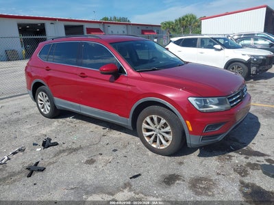 3VV3B7AX3JM****** · 2018 VOLKSWAGEN TIGUAN 2.0T SE/2.0T SEL