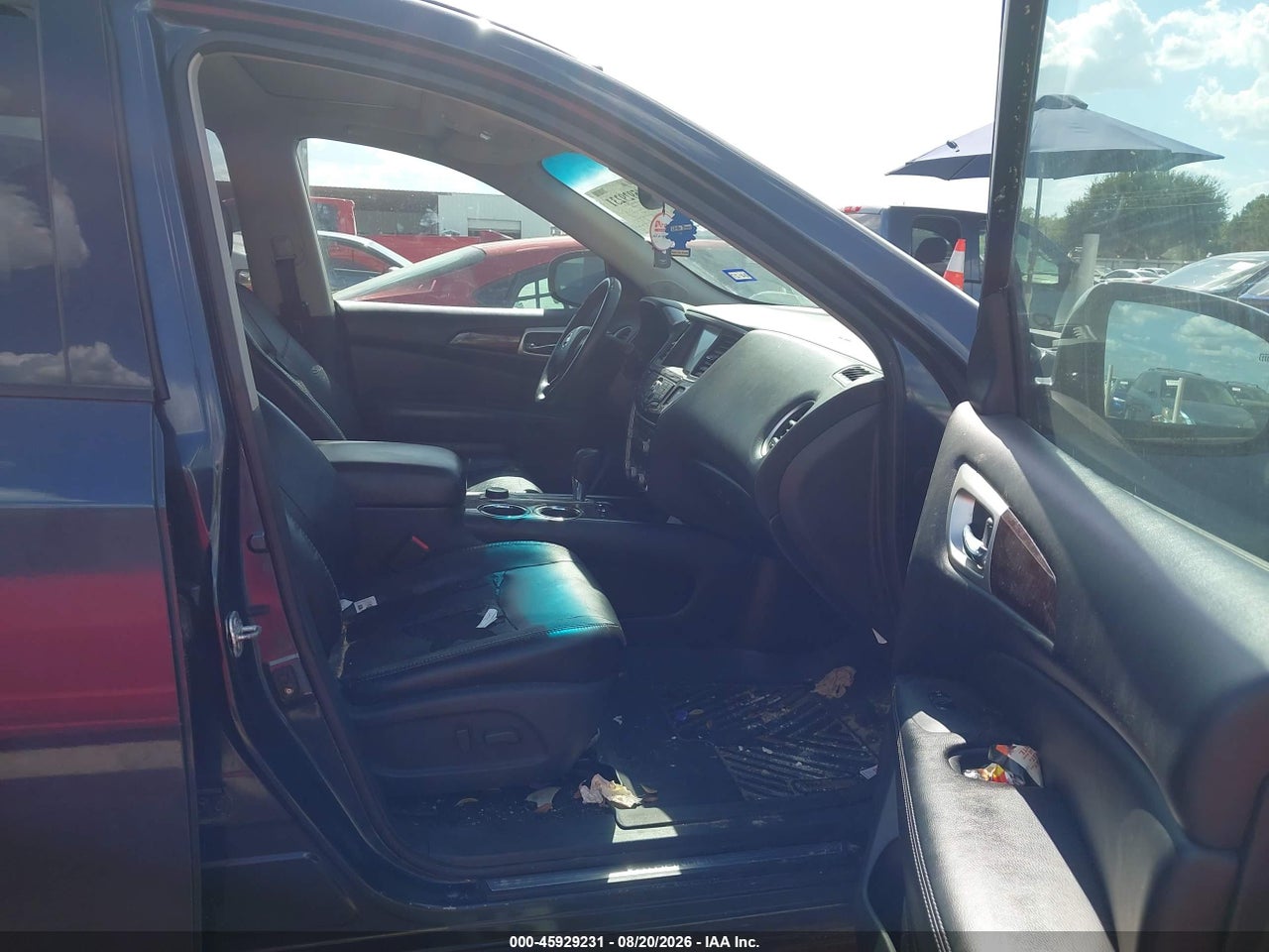 2014 NISSAN PATHFINDER PLATINUM · 5/11