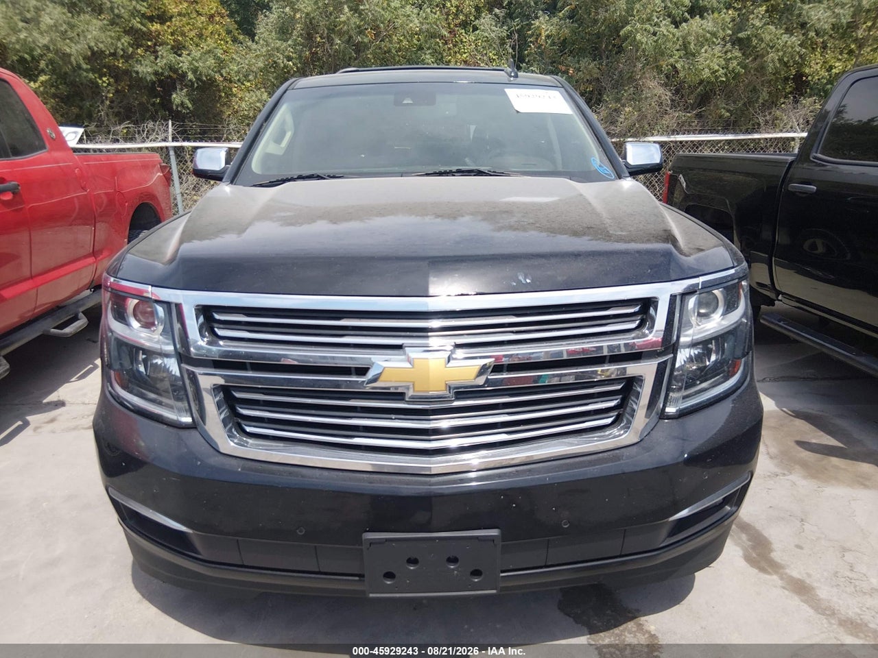 2017 CHEVROLET TAHOE PREMIER · 6/10