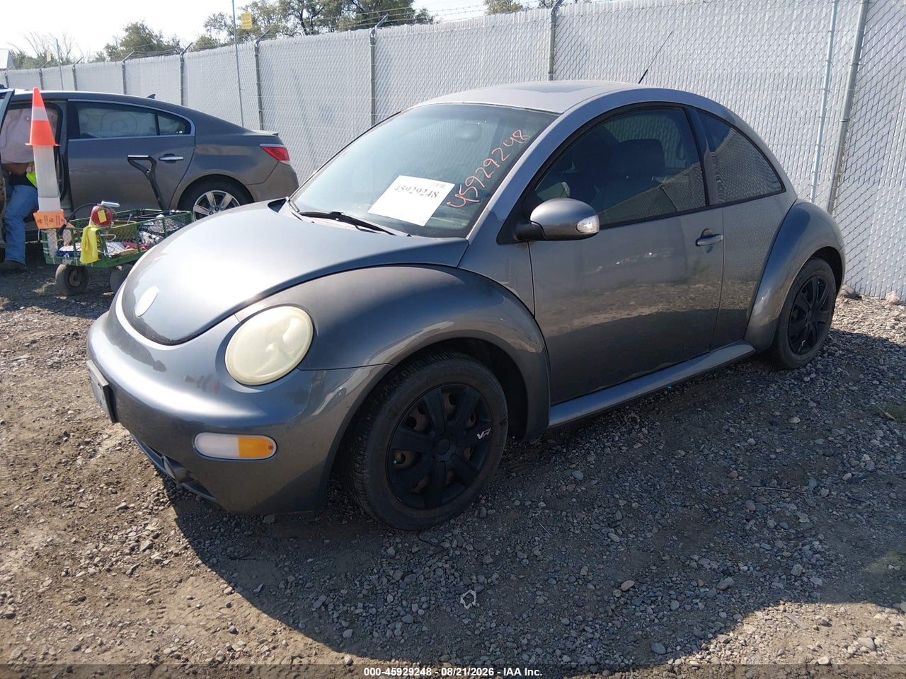 2005 VOLKSWAGEN NEW BEETLE GLS · 2/11