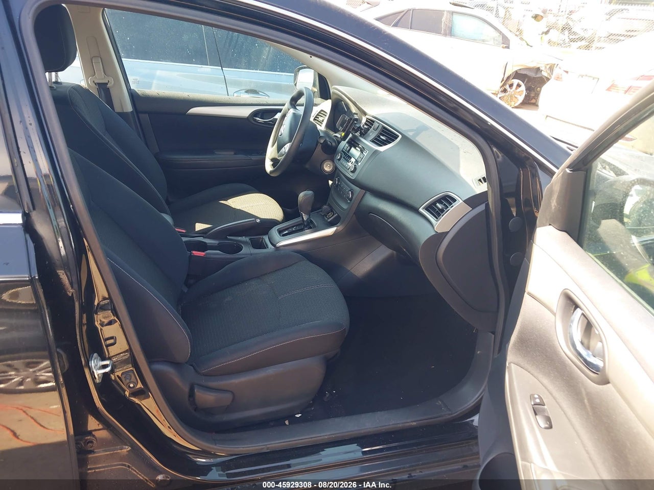 2017 NISSAN SENTRA S · 5/10