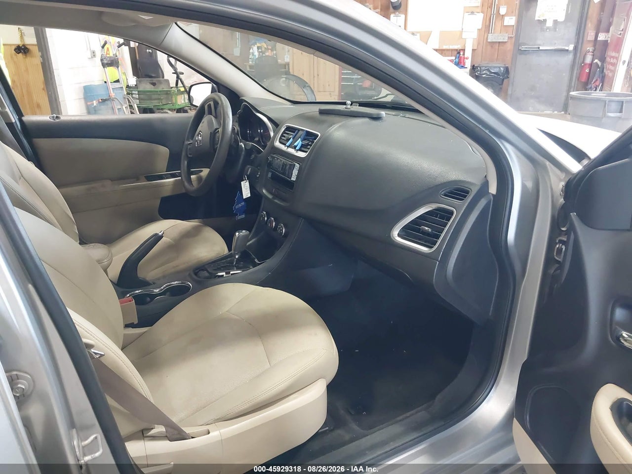 2013 DODGE AVENGER SE · 5/11