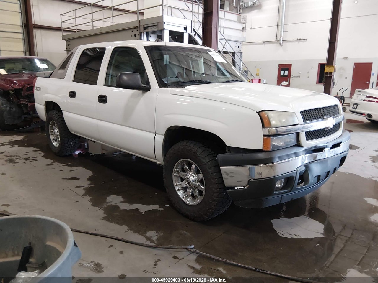 3GNEK12ZX5G****** · 2005 CHEVROLET AVALANCHE 1500 Z71