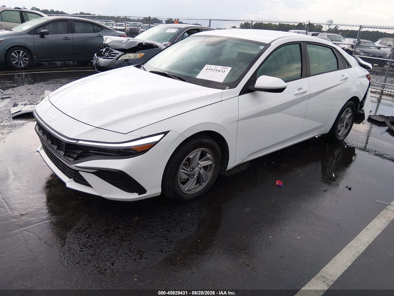 2026 HYUNDAI ELANTRA SE · 2/11
