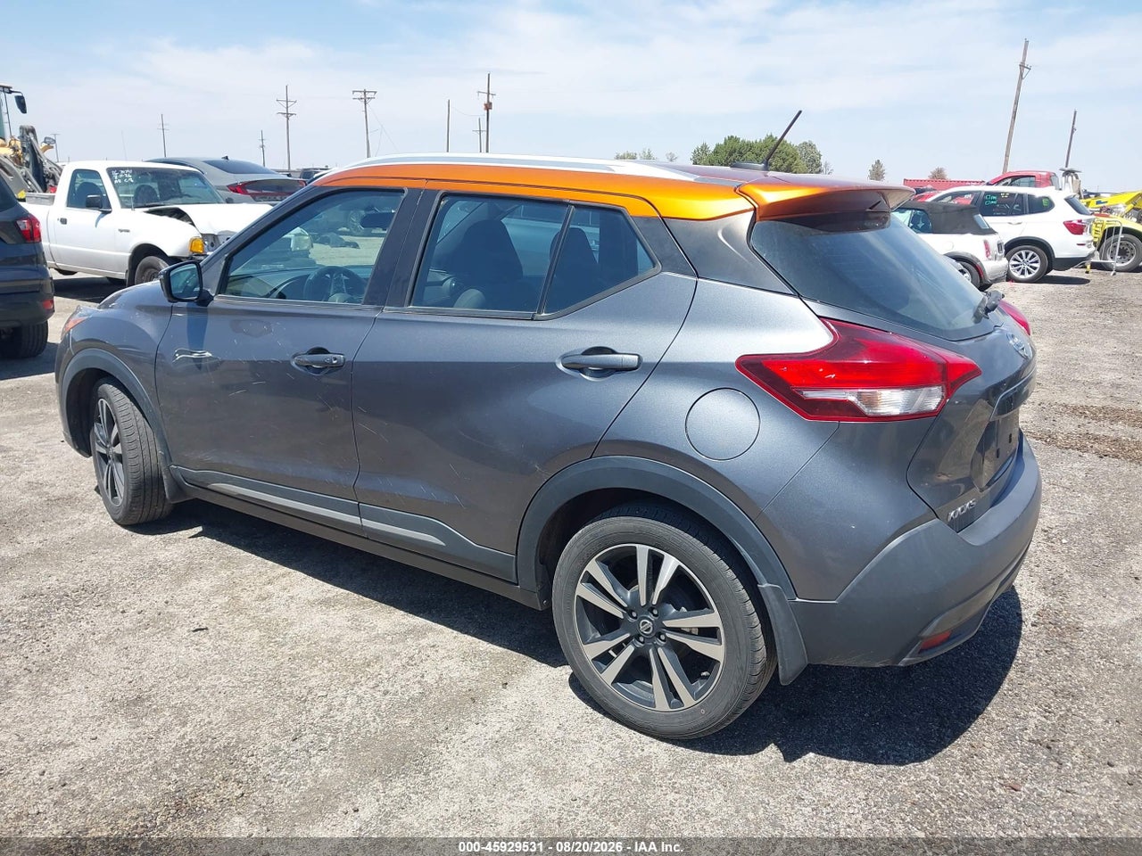 2019 NISSAN KICKS SR · 3/11
