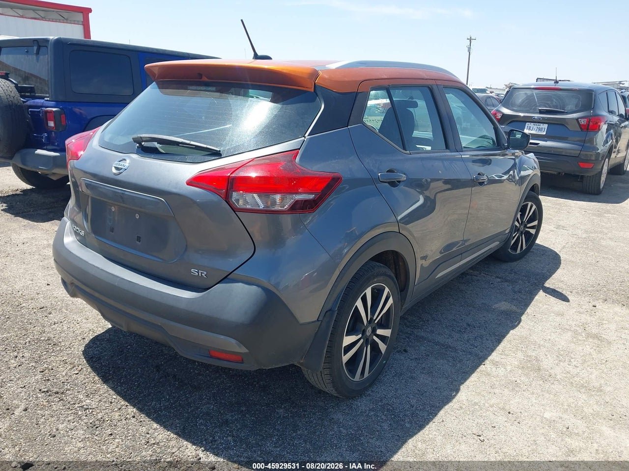 2019 NISSAN KICKS SR · 4/11