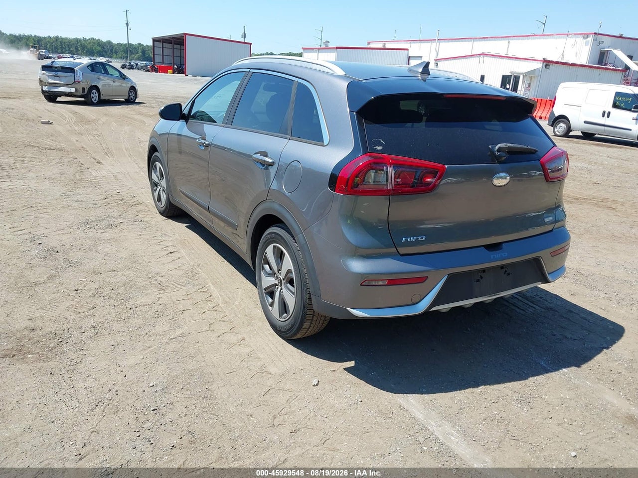 2017 KIA NIRO LX · 3/11