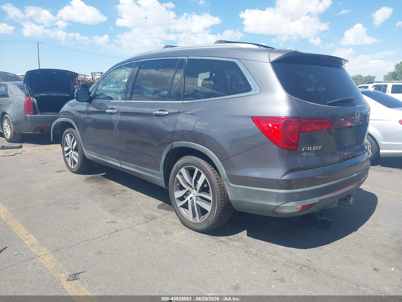 2017 HONDA PILOT TOURING · 3/11
