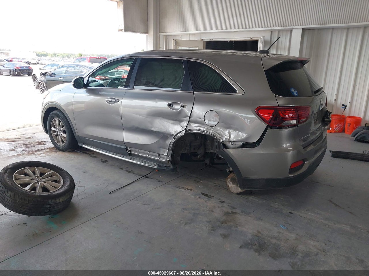 2019 KIA SORENTO 2.4L L · 3/10