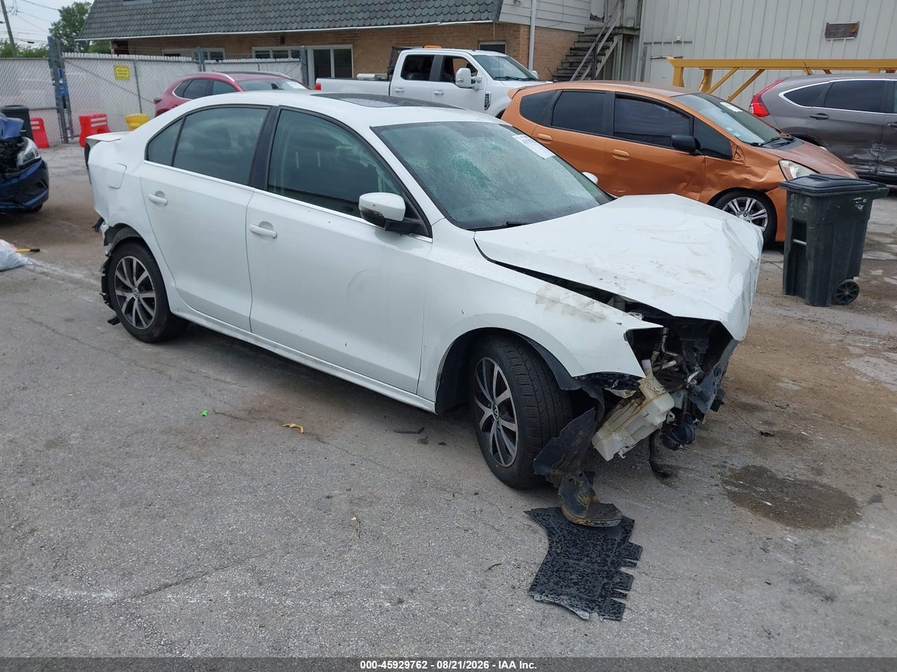 3VWDB7AJ7HM****** · 2017 VOLKSWAGEN JETTA 1.4T SE