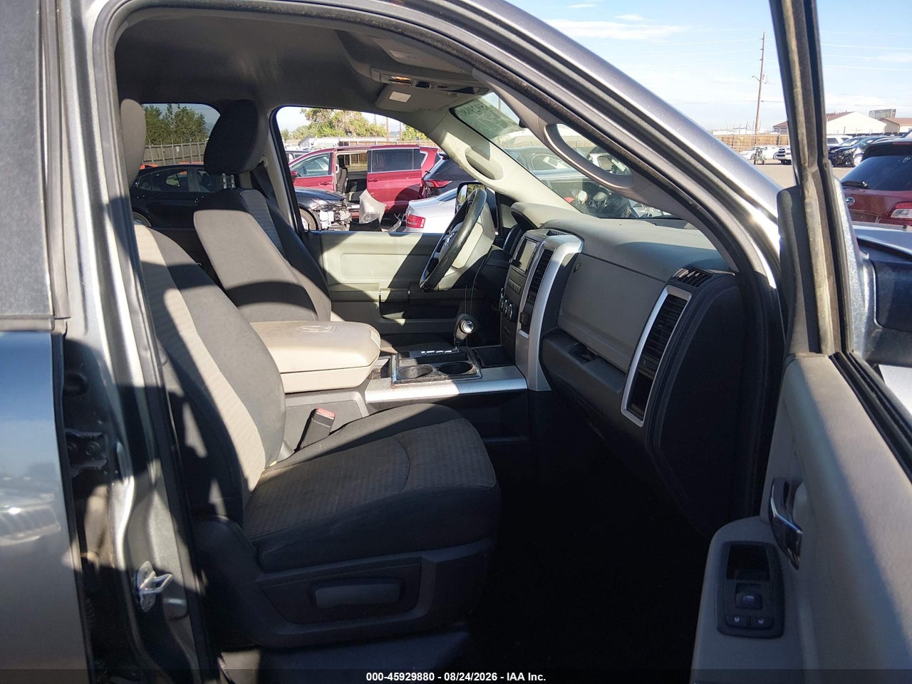 2012 RAM 1500 SLT · 5/11