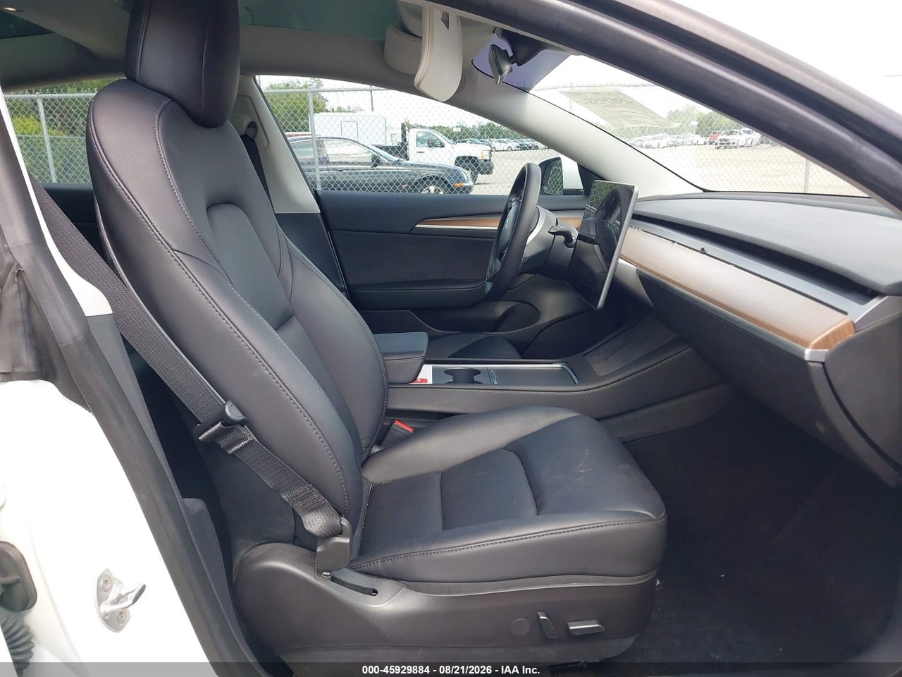 2023 TESLA MODEL 3 REAR-WHEEL DRIVE · 5/9