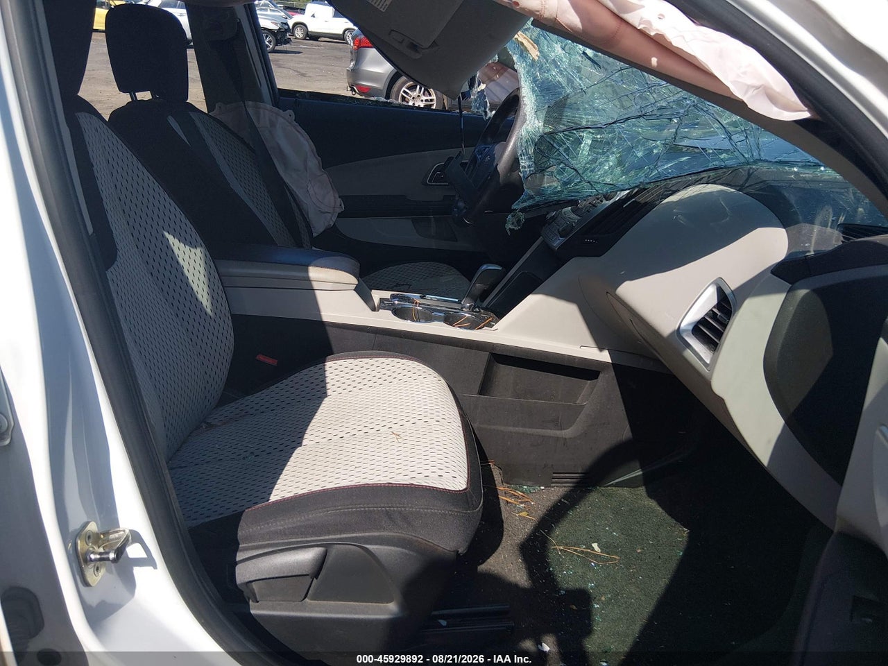 2011 CHEVROLET EQUINOX LS · 5/10