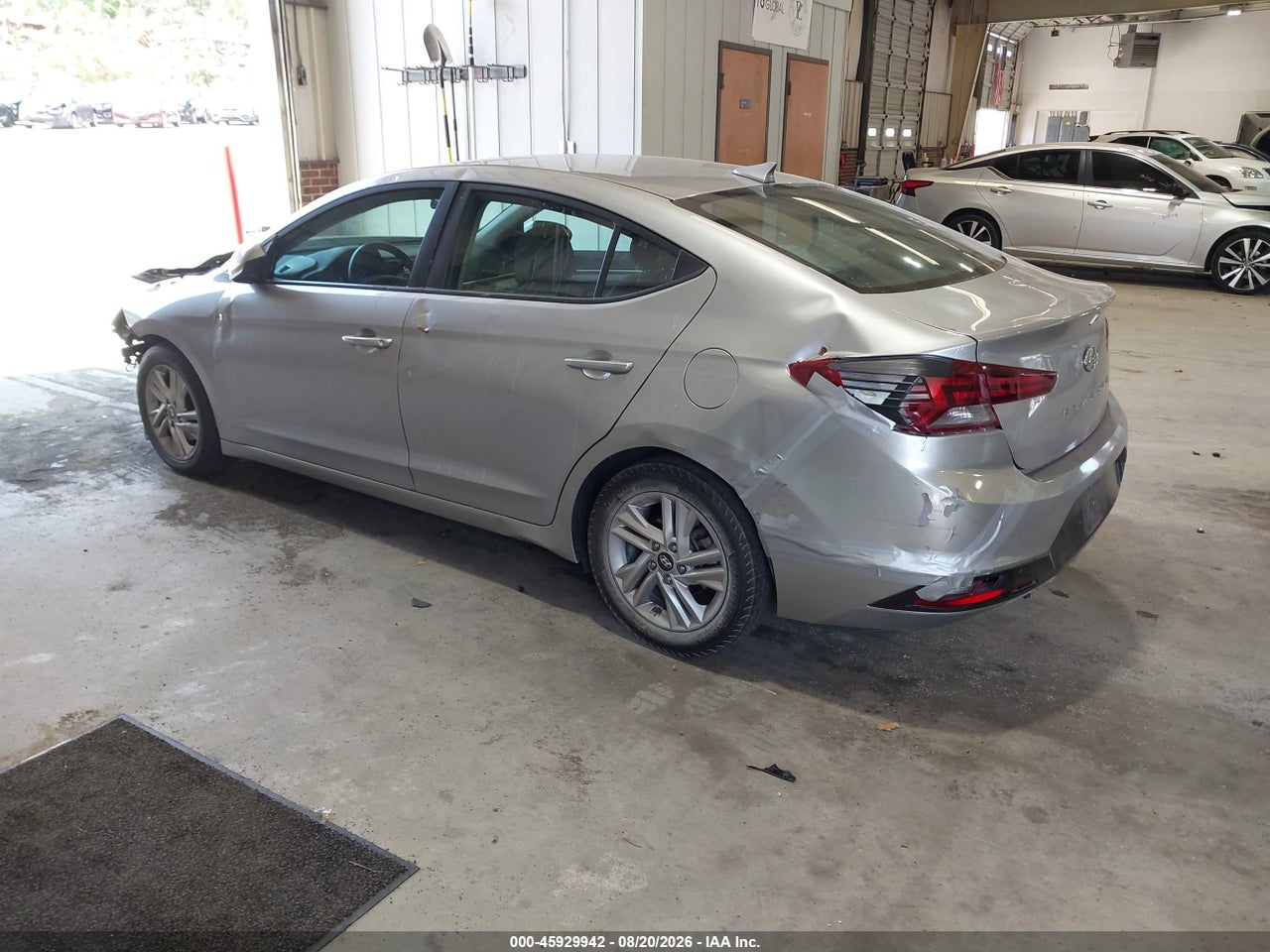 2020 HYUNDAI ELANTRA SEL · 3/11