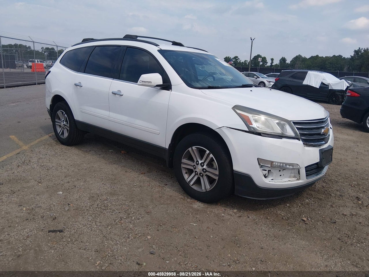 2017 CHEVROLET TRAVERSE 2LT