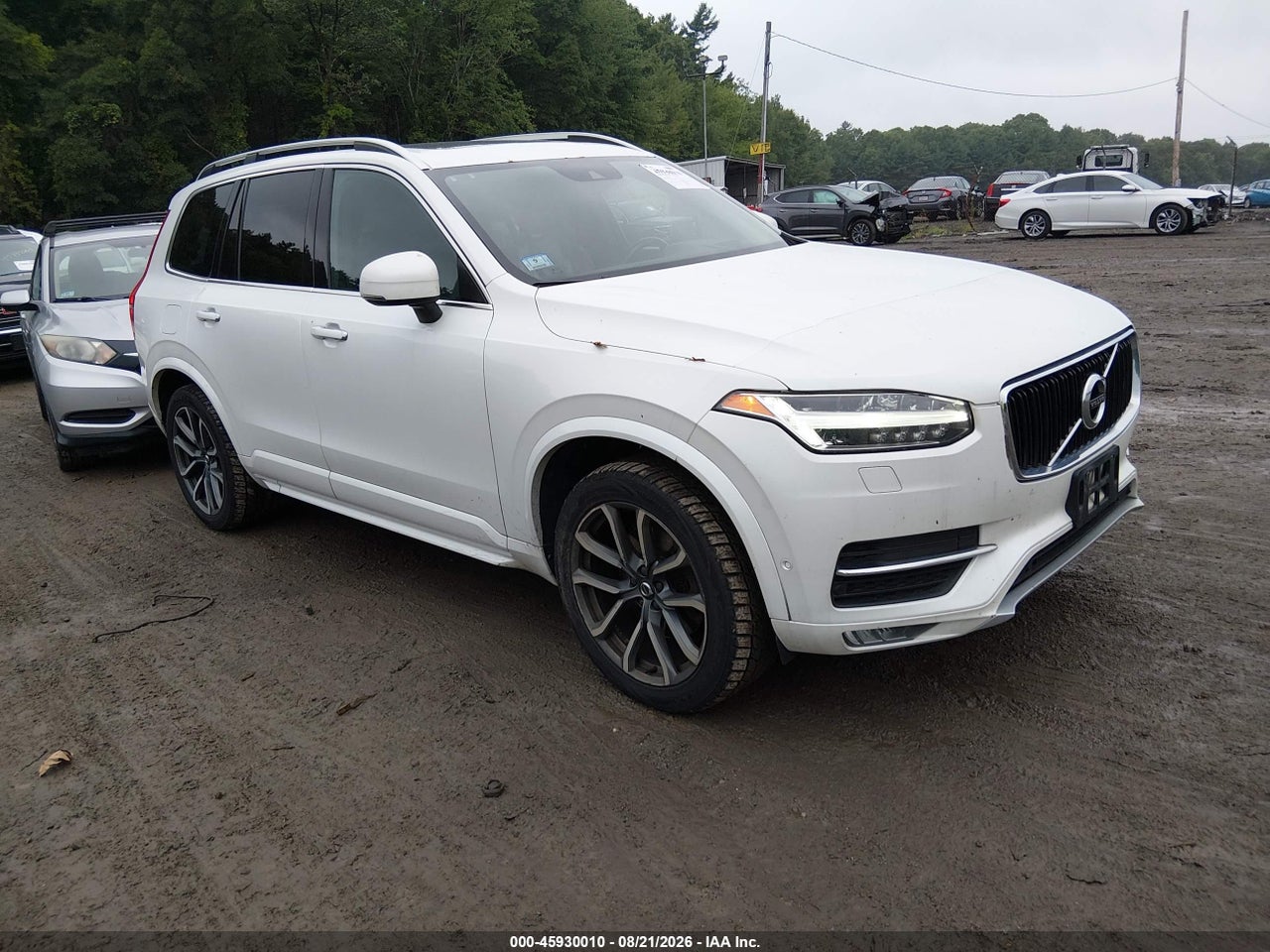 YV4A22PK1H1****** · 2017 VOLVO XC90 T6 MOMENTUM