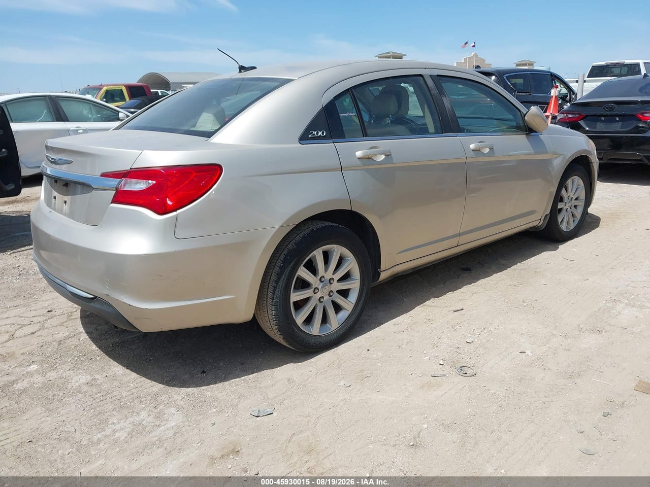 2013 CHRYSLER 200 TOURING · 4/11