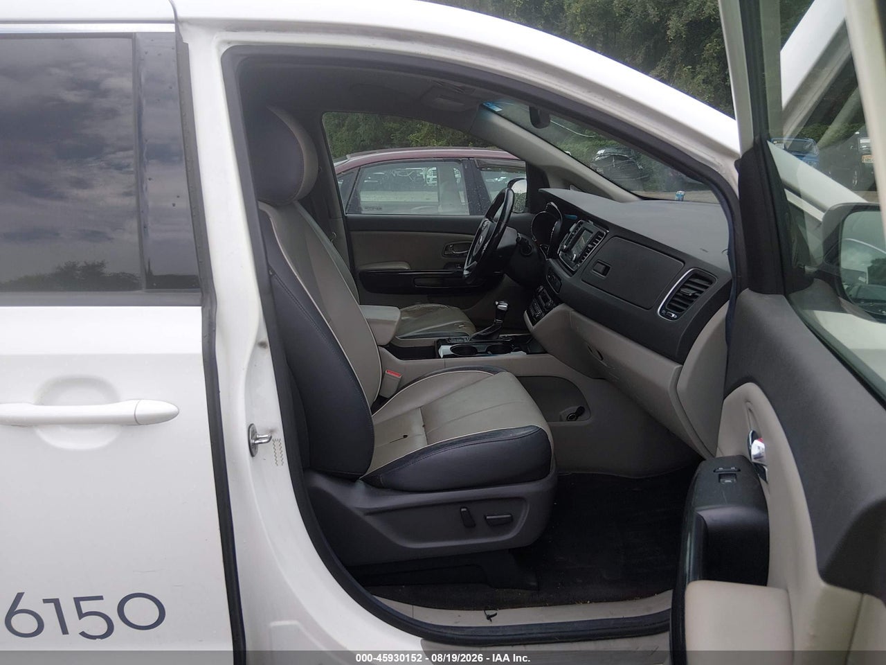2017 KIA SEDONA EX · 5/11