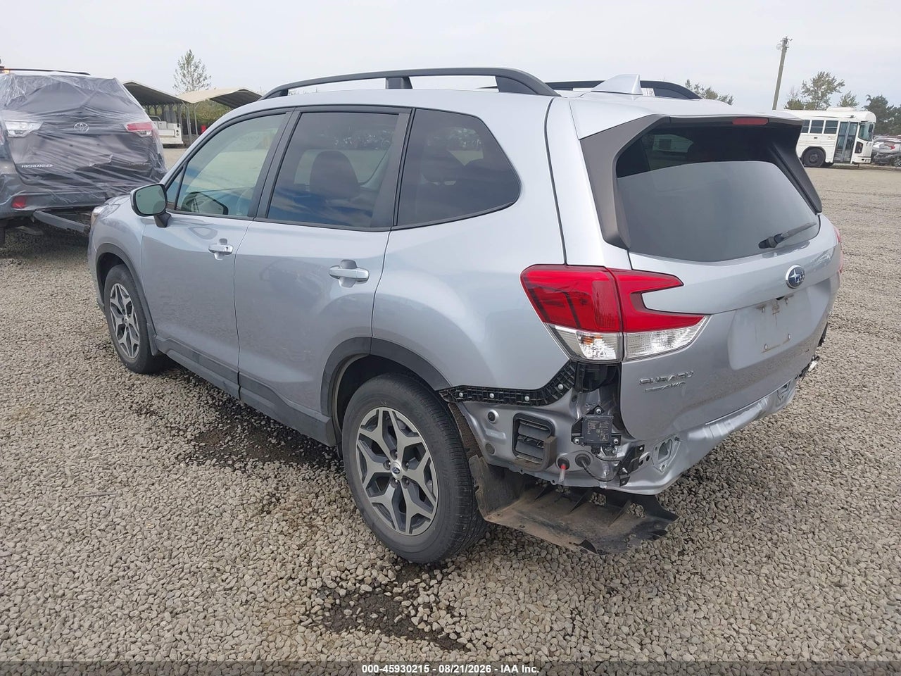 2021 SUBARU FORESTER PREMIUM · 3/11