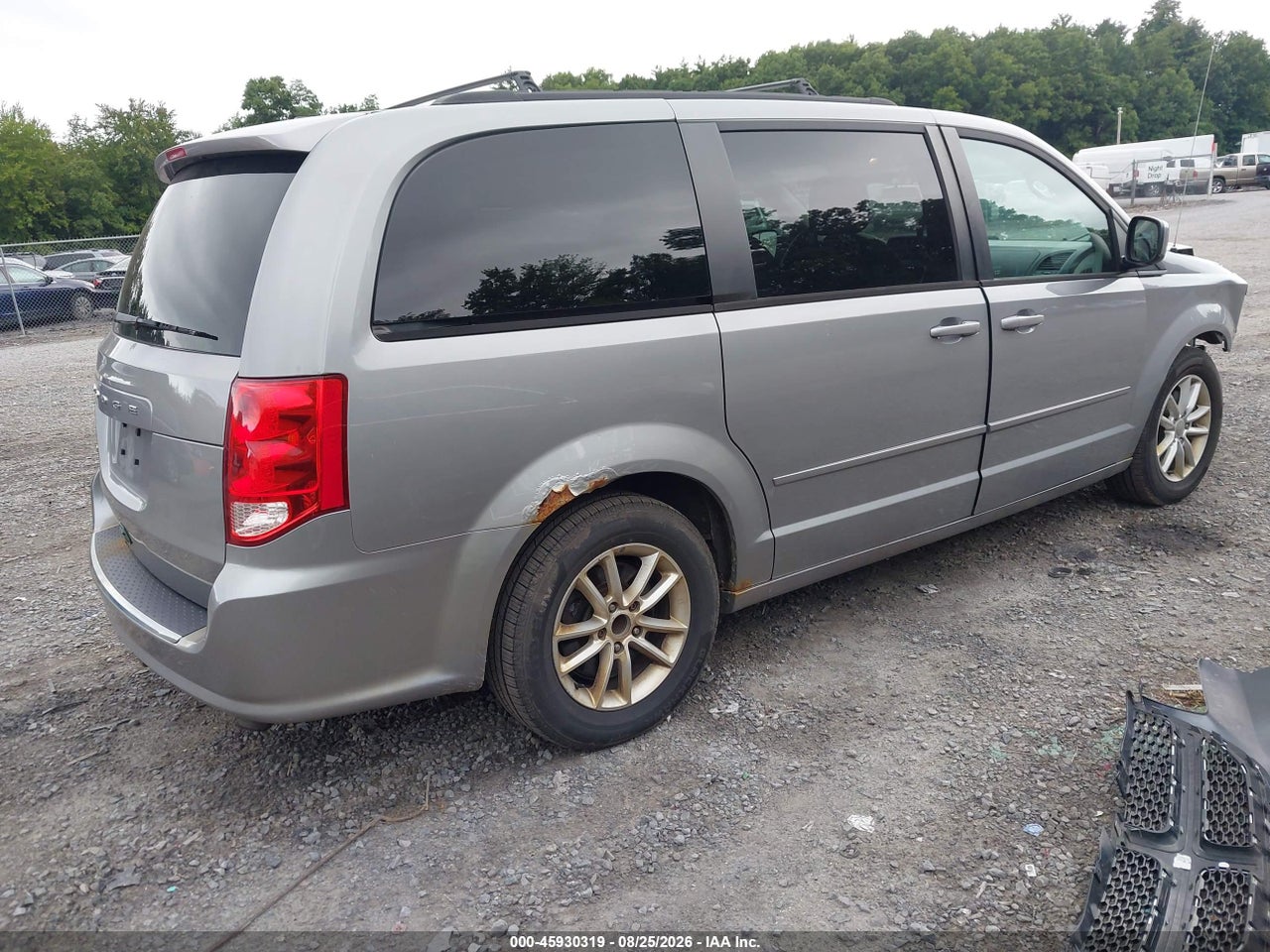 2013 DODGE GRAND CARAVAN SXT · 4/11