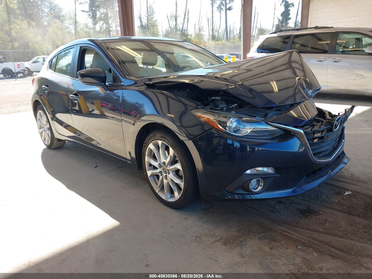 JM1BM1N33G1****** · 2016 MAZDA MAZDA3 S GRAND TOURING