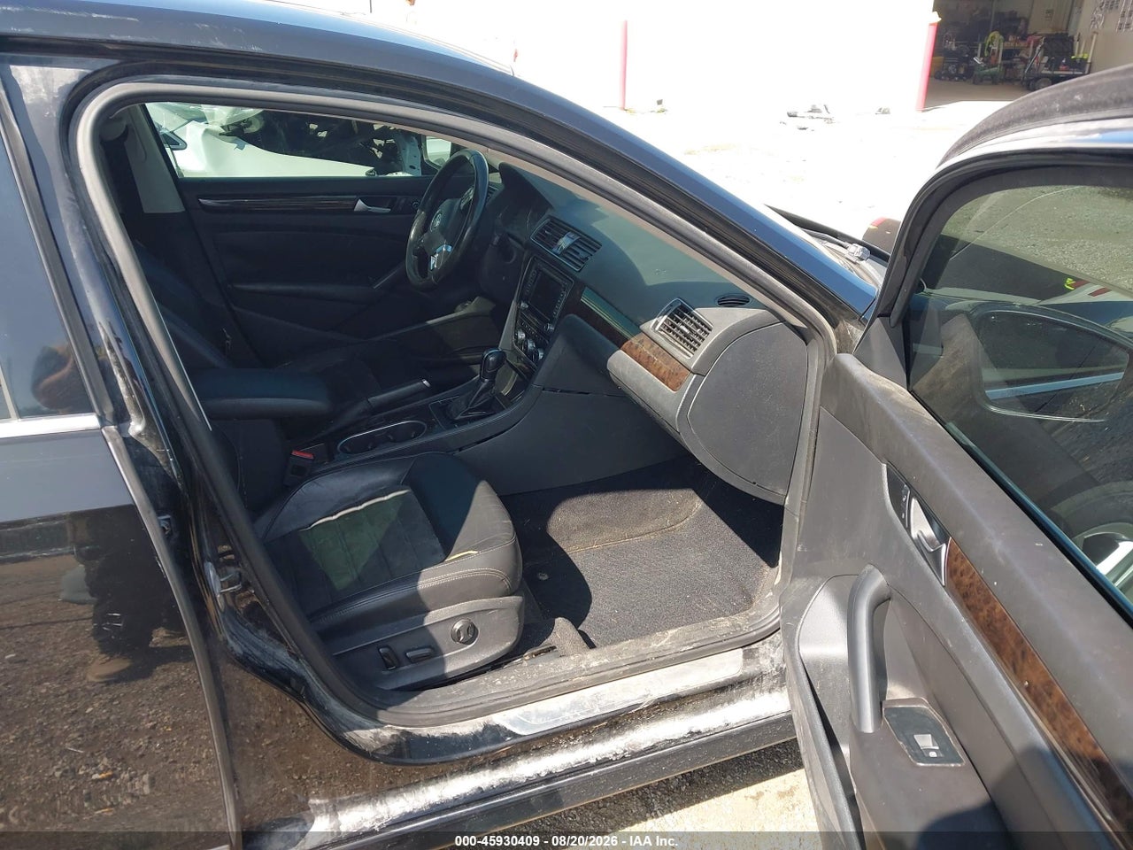 2014 VOLKSWAGEN PASSAT 2.0L TDI SEL PREMIUM · 5/8