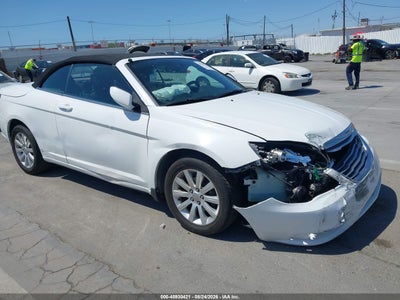 1C3BCBEB0DN****** · 2013 CHRYSLER 200 TOURING