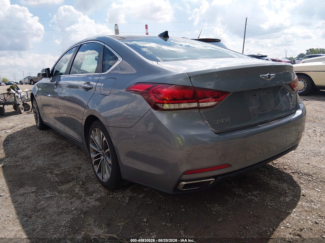 2016 HYUNDAI GENESIS 3.8 · 3/11