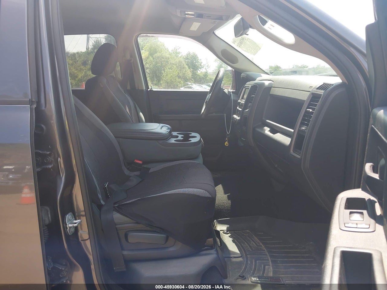 2016 RAM 1500 ST · 5/11