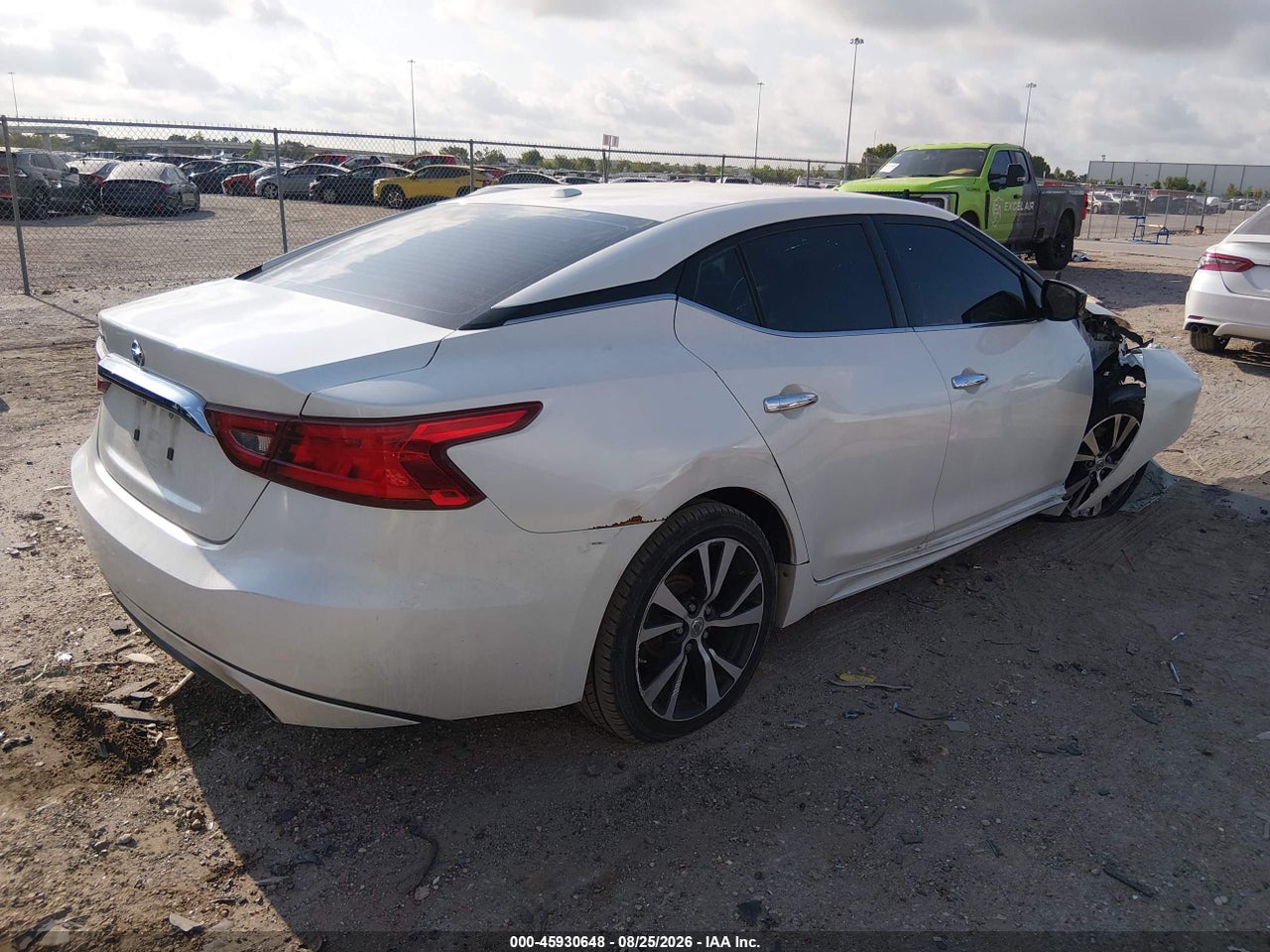 2016 NISSAN MAXIMA 3.5 S · 4/10