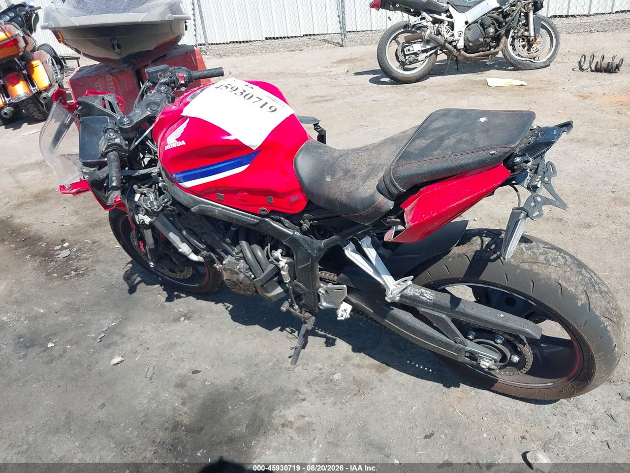 2026 HONDA CBR650 R · 3/10
