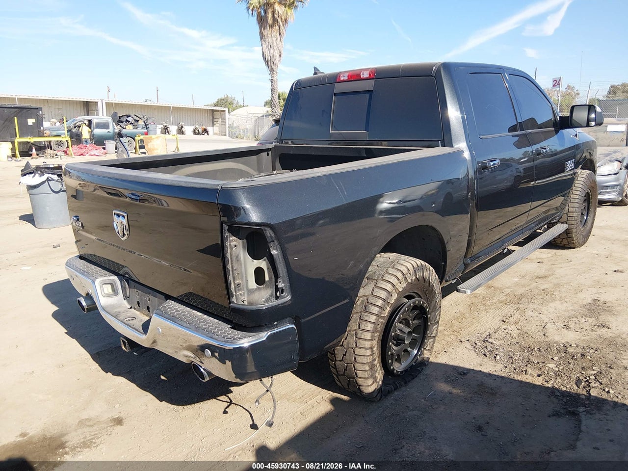 2016 RAM 1500 SLT · 4/11