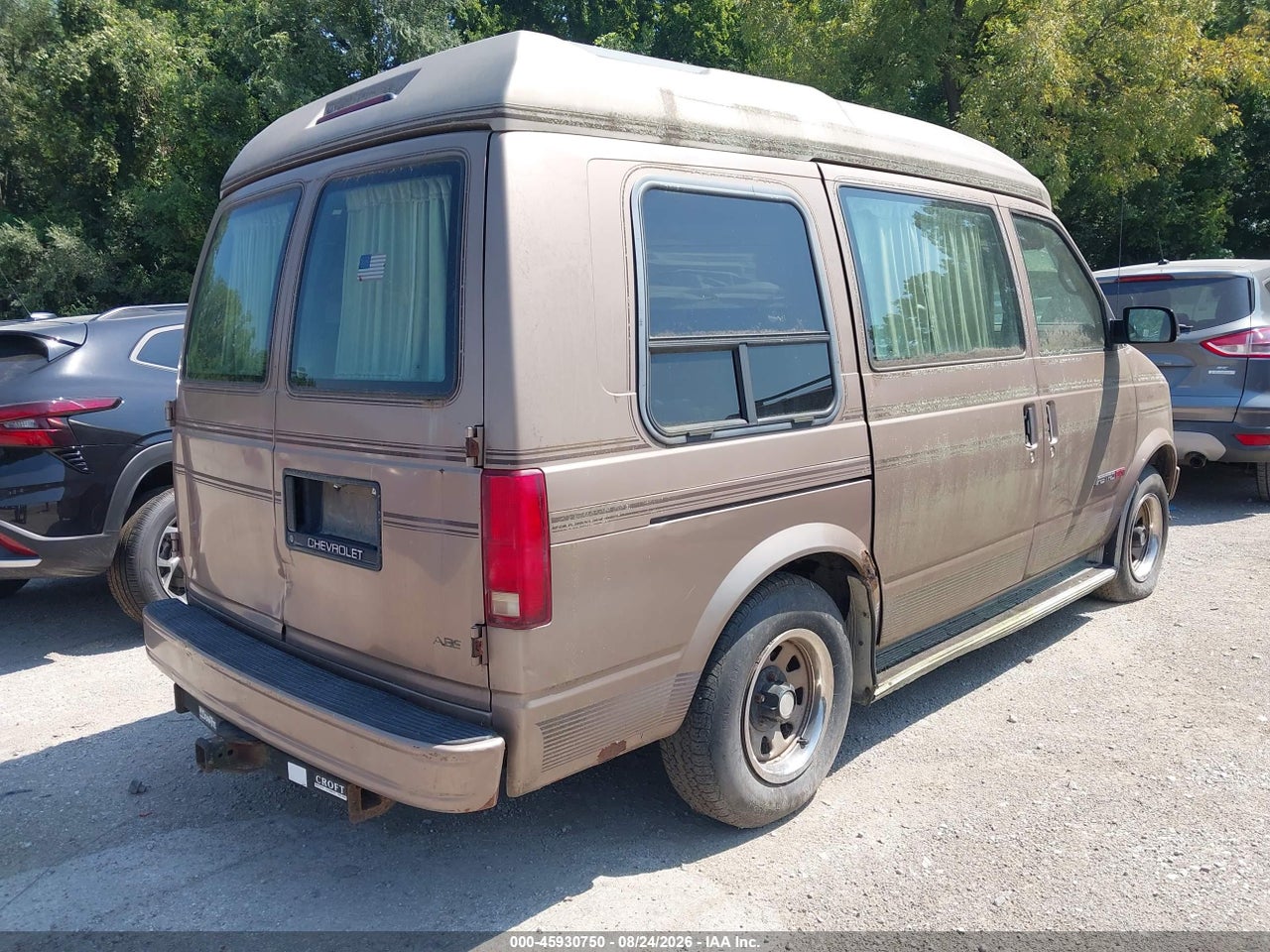 1994 CHEVROLET ASTRO   · 4/11