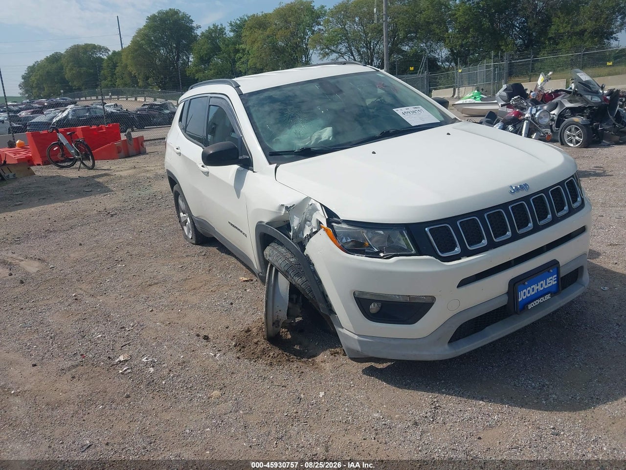 3C4NJDBB7KT****** · 2019 JEEP COMPASS LATITUDE 4X4