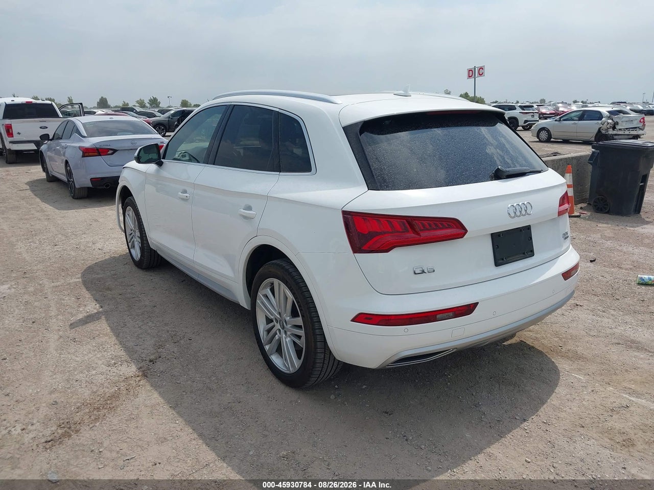 2018 AUDI Q5 2.0T PREMIUM/2.0T TECH PREMIUM · 3/11