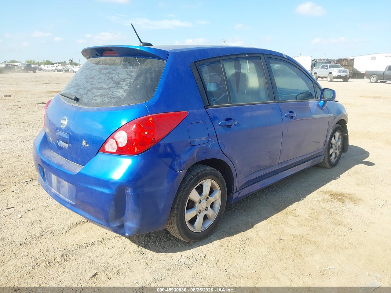 2010 NISSAN VERSA 1.8SL · 4/11