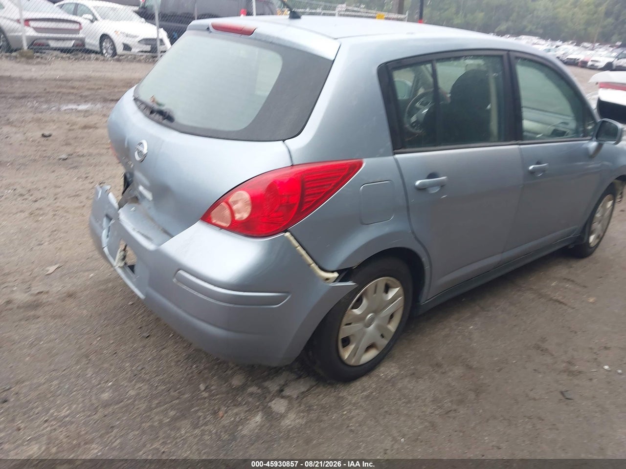 2011 NISSAN VERSA 1.8S · 4/11