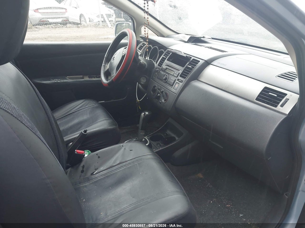 2011 NISSAN VERSA 1.8S · 5/11