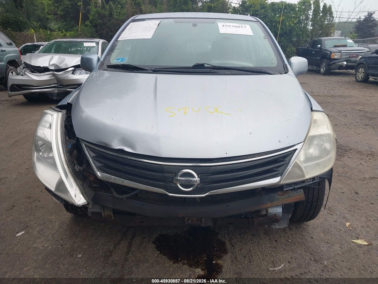 2011 NISSAN VERSA 1.8S · 6/11