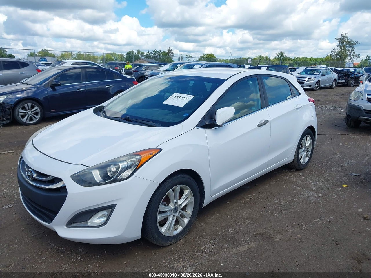 2014 HYUNDAI ELANTRA GT · 2/11