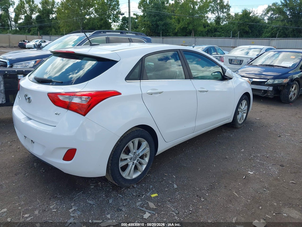 2014 HYUNDAI ELANTRA GT · 4/11
