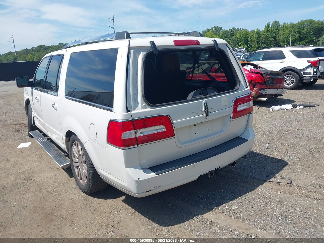 2011 LINCOLN NAVIGATOR L · 3/11