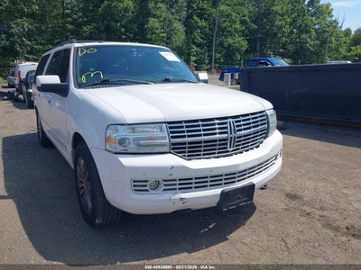5LMJJ3H50BE****** · 2011 LINCOLN NAVIGATOR L