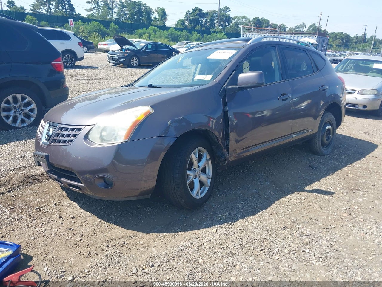 2008 NISSAN ROGUE SL · 2/11